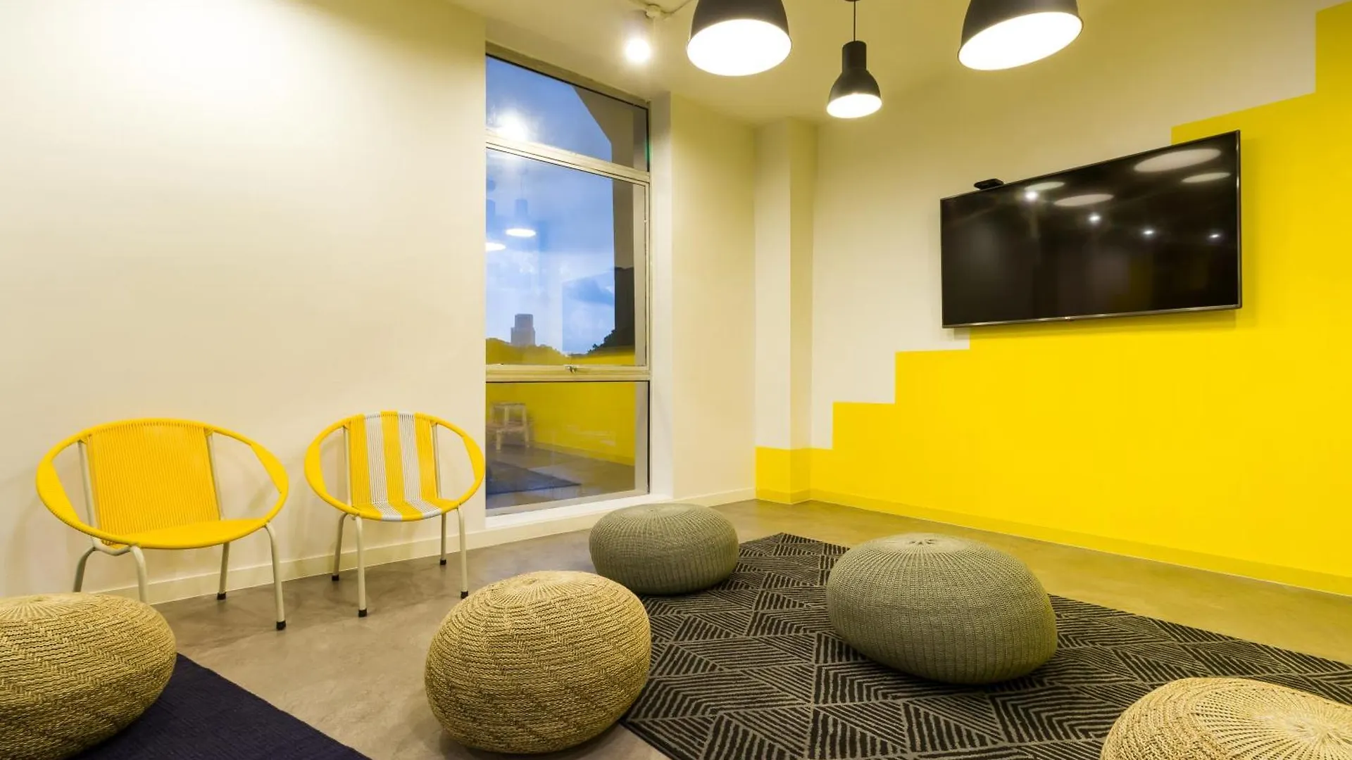 クアラルンプール Upstairs Downstairs Coliving Kampung Pandanホステル ホステル