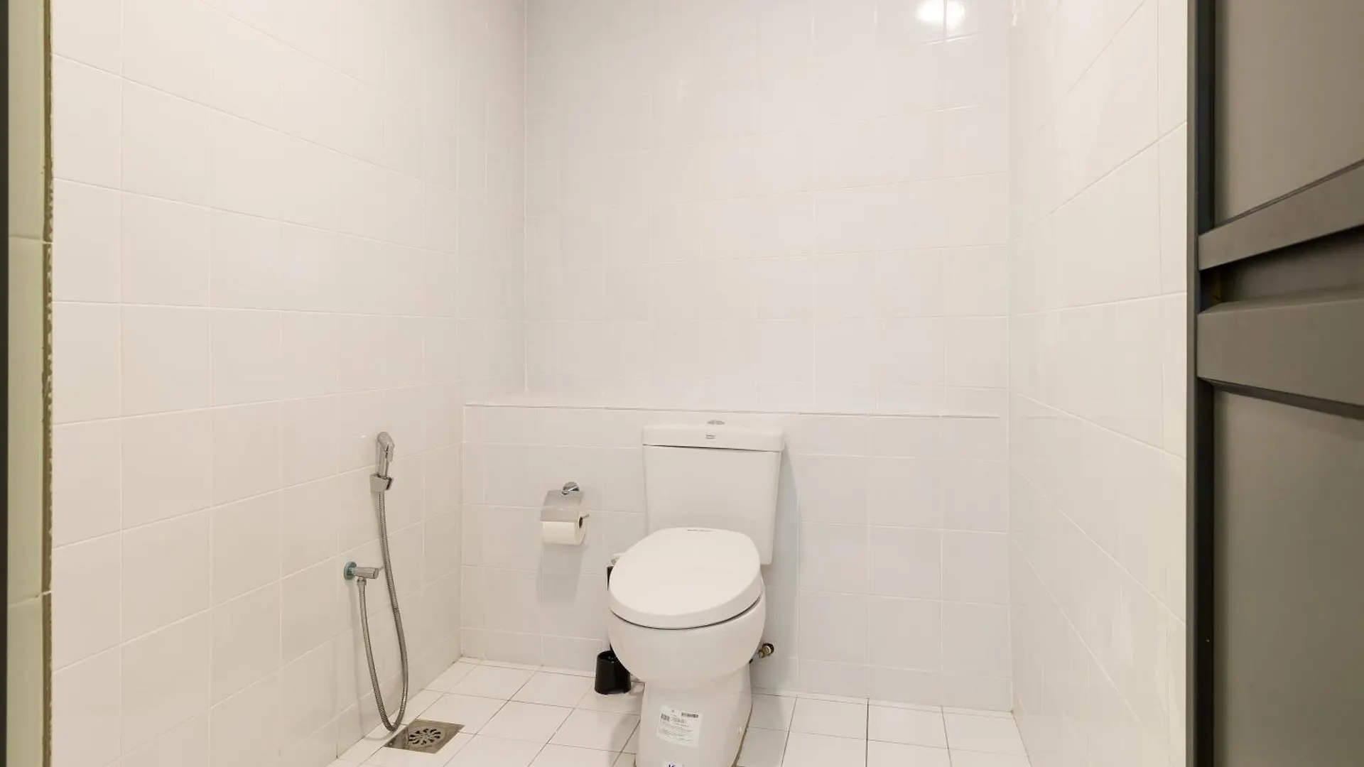 ホステル クアラルンプール Upstairs Downstairs Coliving Kampung Pandanホステル