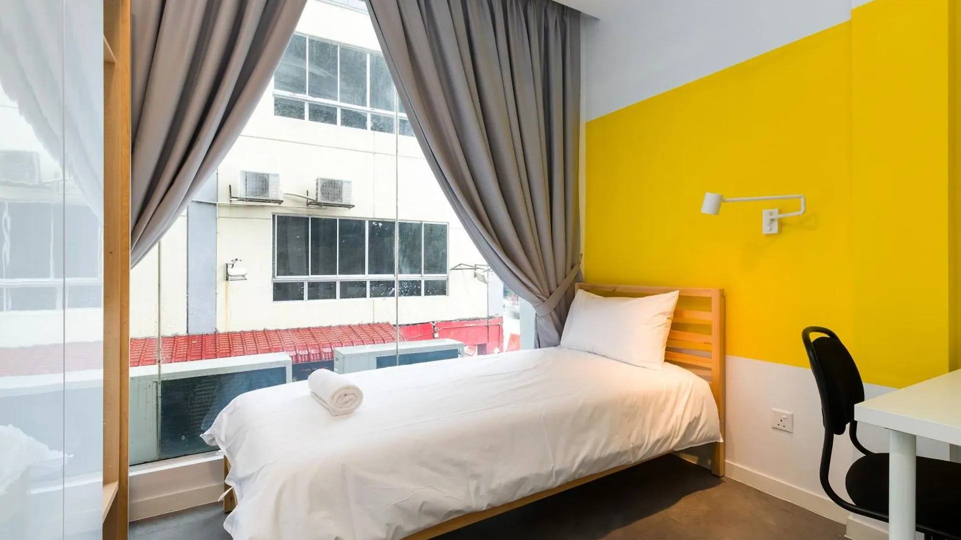 Upstairs Downstairs Coliving Kampung Pandan Vandrarhem Kuala Lumpur