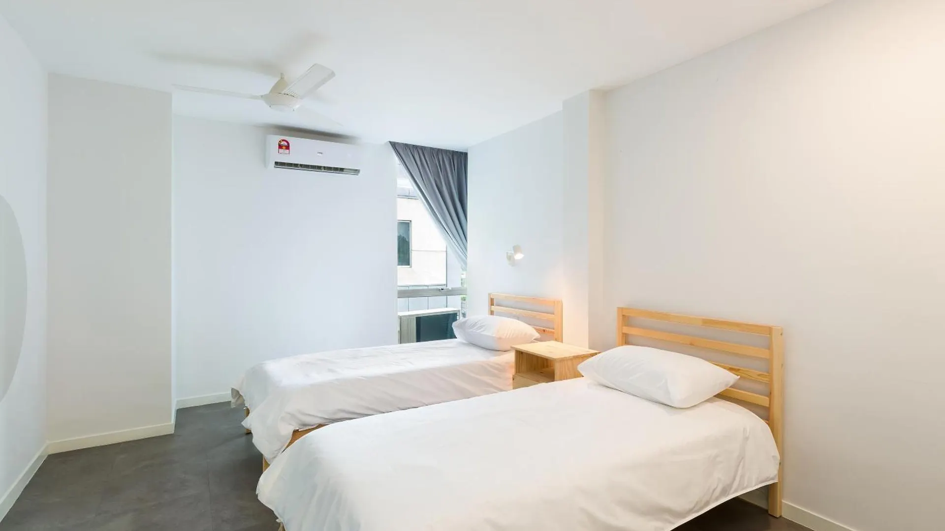Upstairs Downstairs Coliving Kampung Pandan Vandrarhem Kuala Lumpur Malaysia